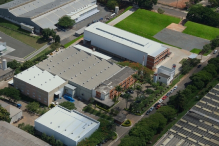Imagem vista aérea complexo industrial Inductotherm Group Brasil